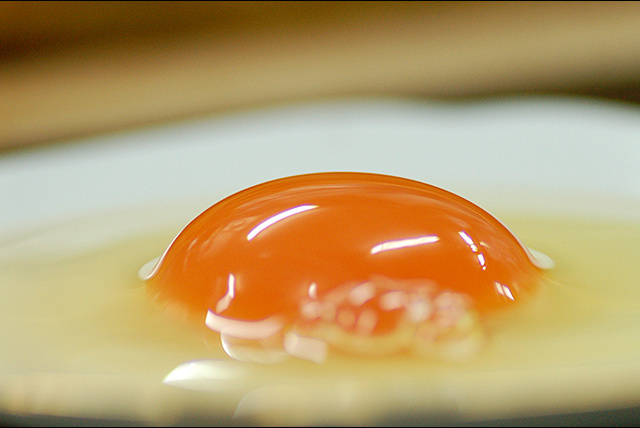 玉子巻き寿司は、日本一のこだわり卵を使っています